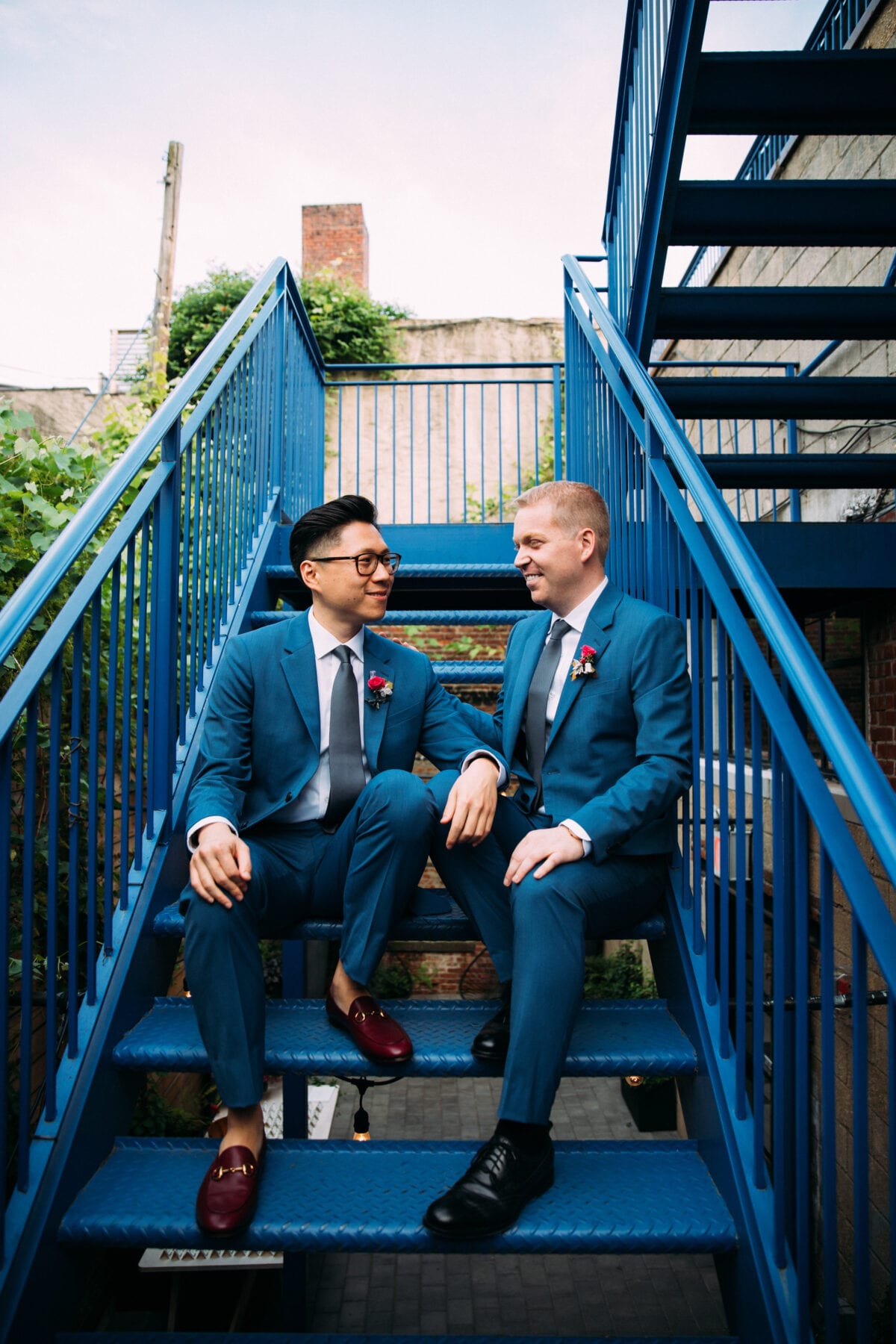 Groom and groom during first look