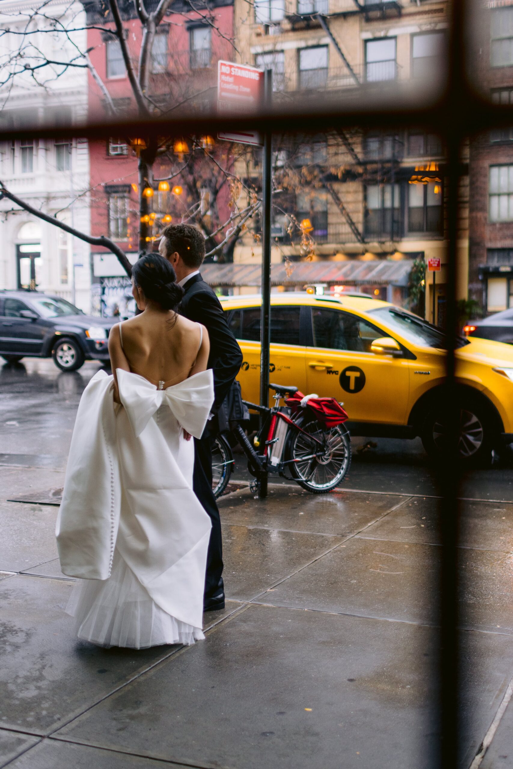 Modern Black Tie New York Wedding at the Bowery Hotel