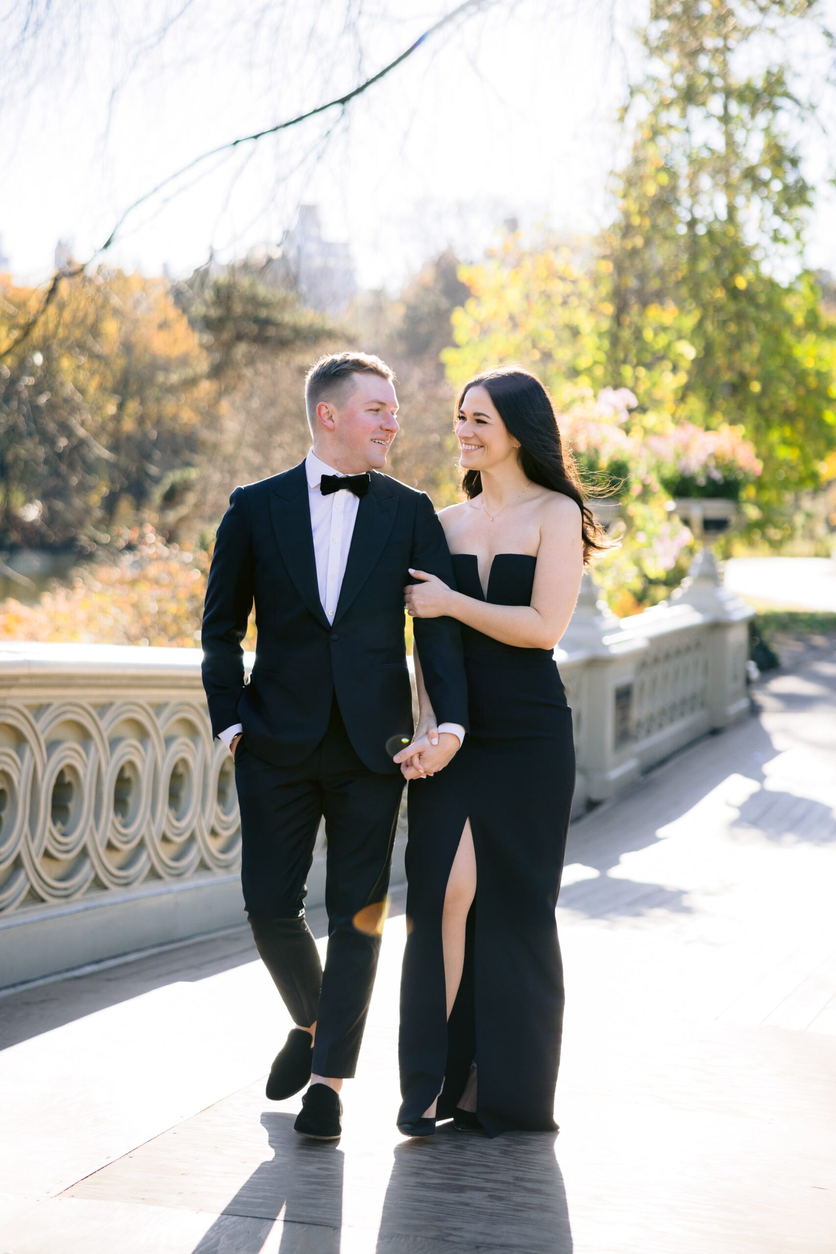Chic Autumn New York Engagement in Central Park - Larisa Shorina Photography - Elegant Modern Weddings