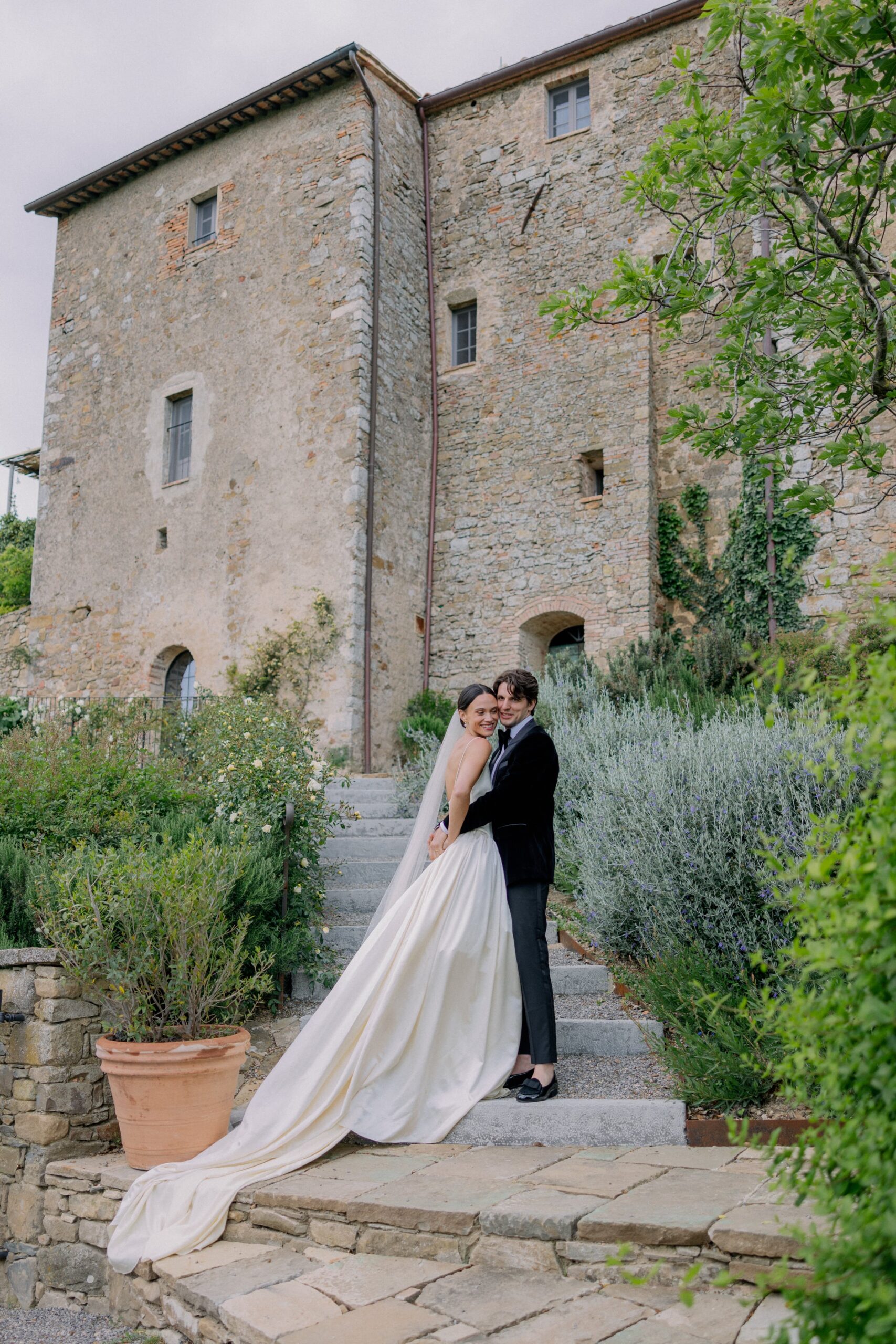 Danielle Frankel bride and her wedding in Tuscany Italy