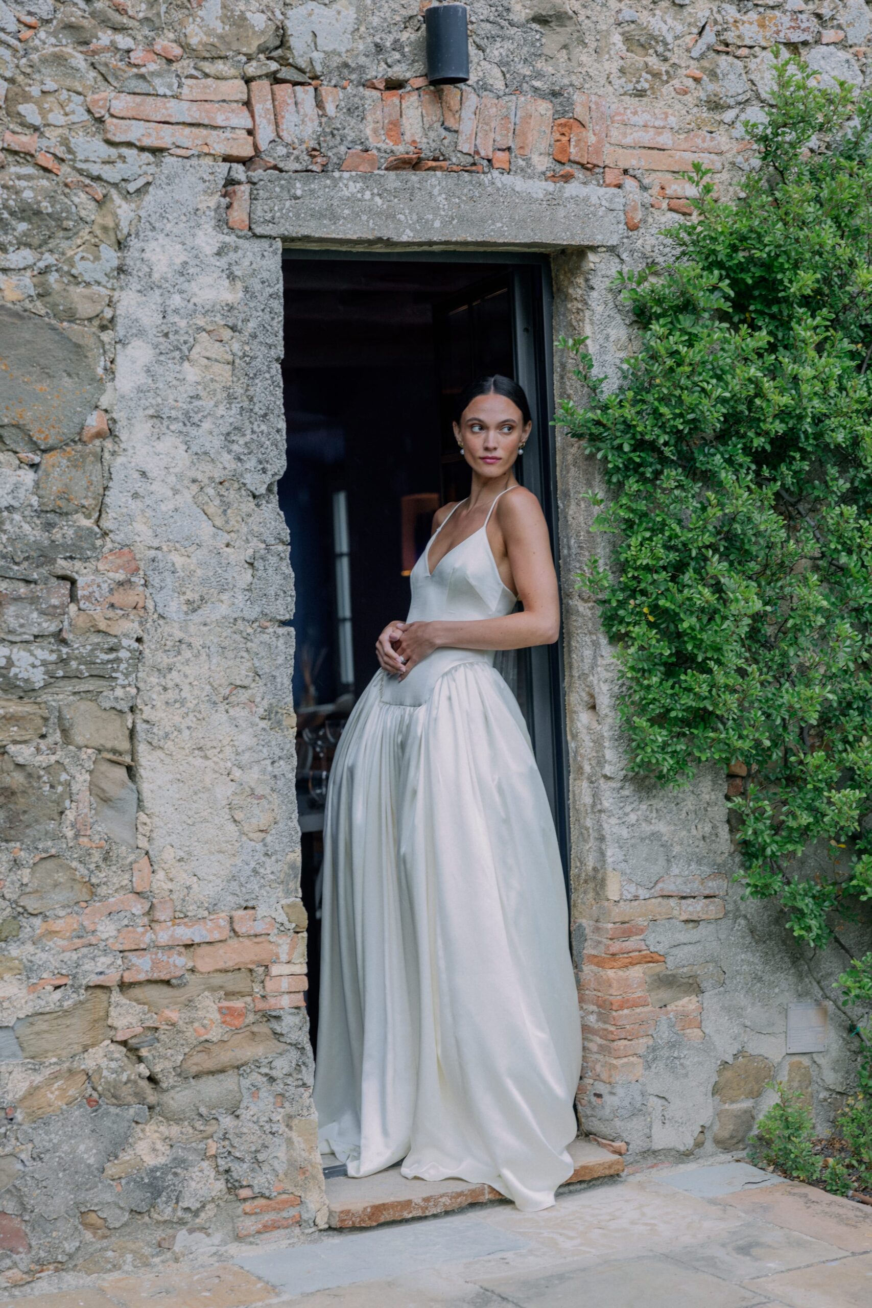 Danielle Frankel bride and her wedding in Tuscany Italy